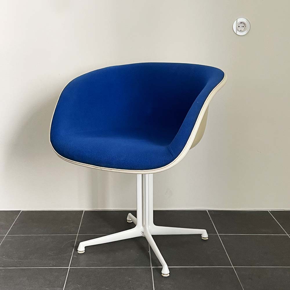 [40% Sale] Vitra Herman Miller Eames Upholstered Fiberglass DAL Chair