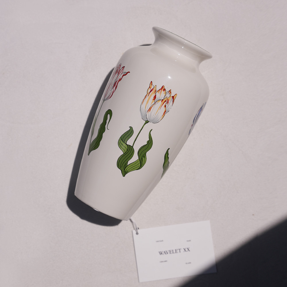 Tiffany &amp; Co. “Tiffany Tulips”  Porcelain Vase - [Dead stock]