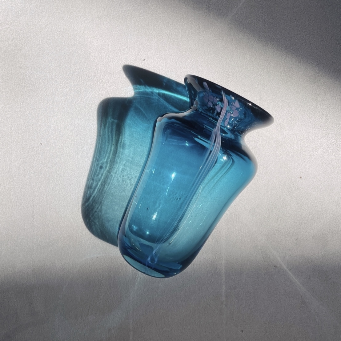 Aqua Ultramarine Blue &amp; Pink Art Glass Vase1995